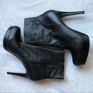 ☪️SOLD☪️ Black Leather Ankle Boots
